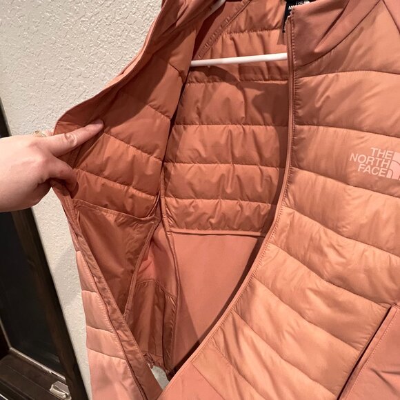 The North Face Lightweight Jacket - Picture 5 of 8